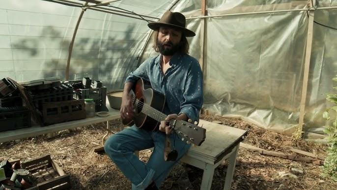 Baptiste Mathieu Homo s'offre un album comme cadeau d'anniversaire