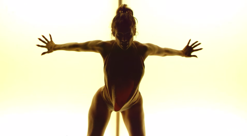Jennifer Lopez attaquée pour "attentat à la pudeur" 