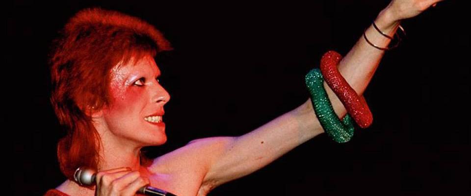 Hommage à David Bowie : RAJE retrace la légende à travers ses titres cultes, dont Ziggy Stardust