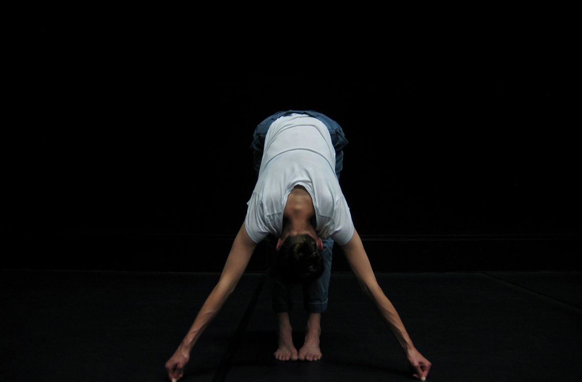 Rideau : Anna Massoni à l'Ombrière (Uzès) - Festival Uzès Danse