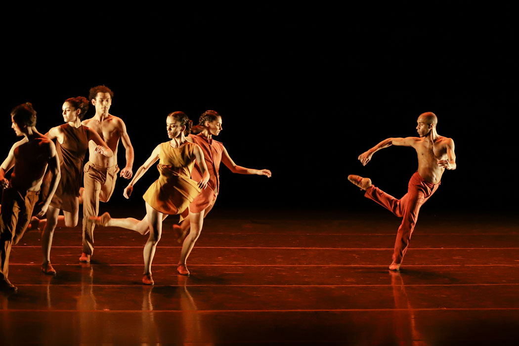 SPECTACLE : AQUARELA DO BRASIL AU THEATRE DE NIMES