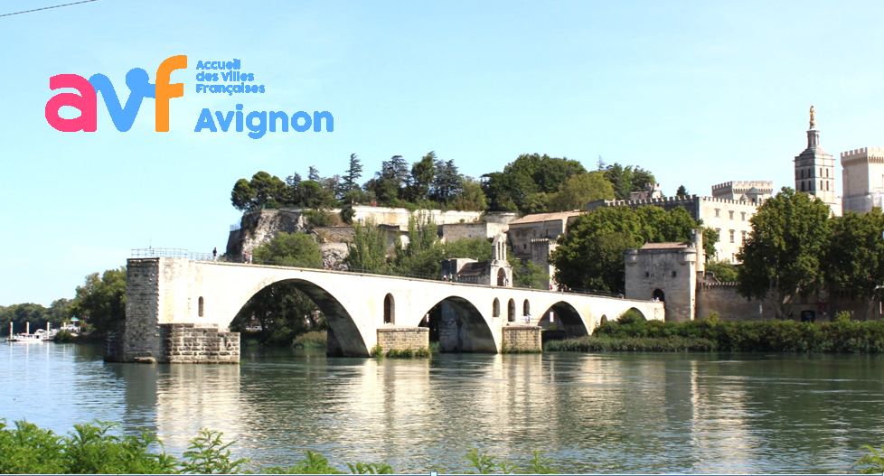 Accueil des Villes Françaises à Avignon : Interview de M.Couvidoux episode artwork