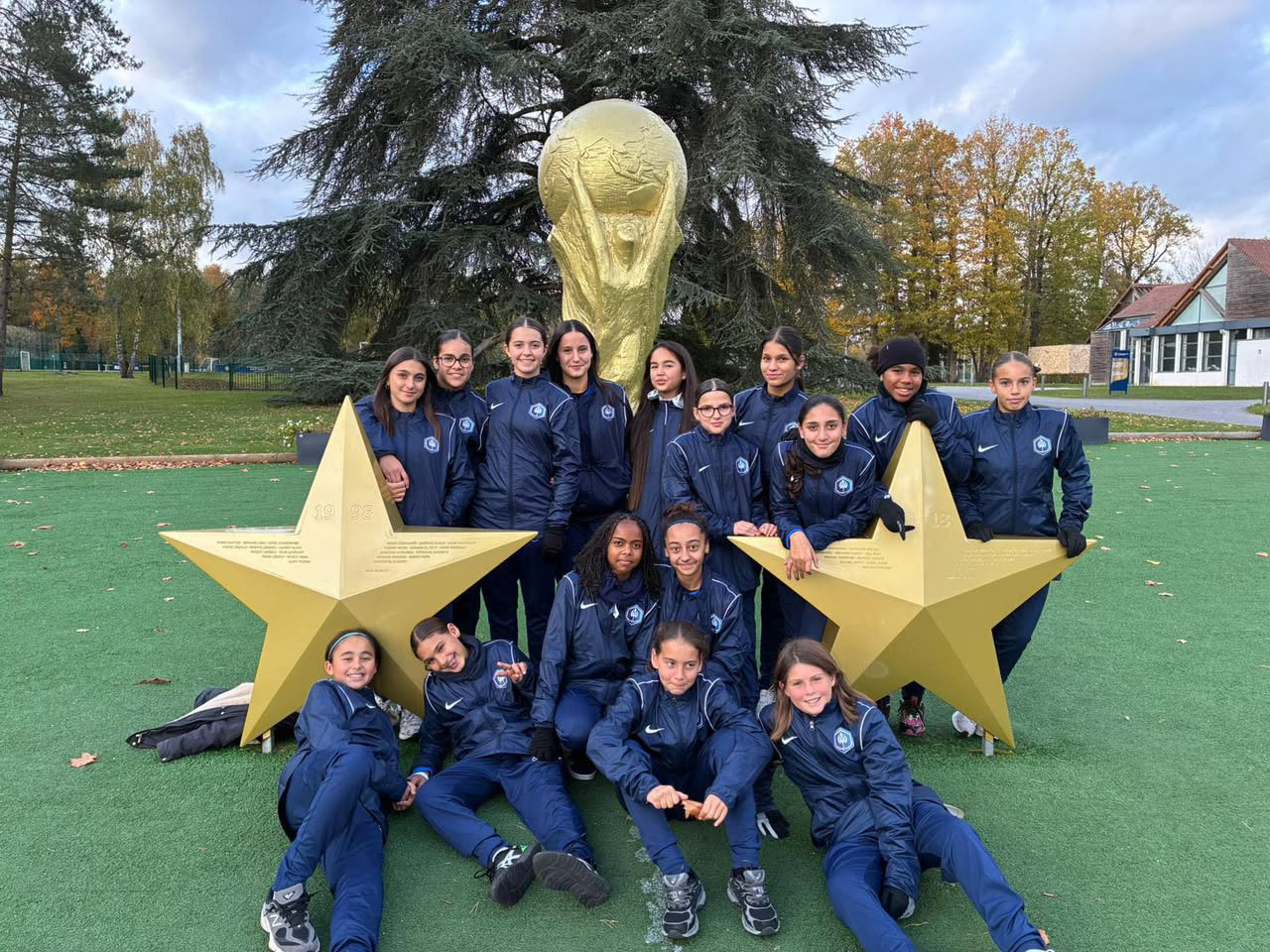 Du terrain à Clairefontaine : le projet qui propulse le football féminin à Beaucaire episode artwork